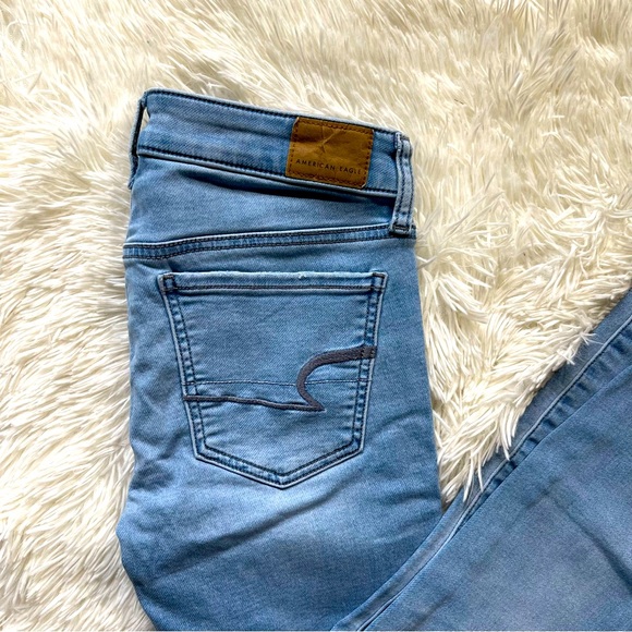 American Eagle Light Wash Jeggings, Super Stretch, Size: 2, GUC! - Picture 2 of 11